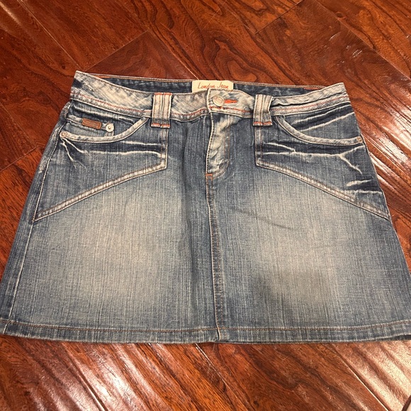 Woman's size 10 Guess denim mini skirt London jean denim mini skirt Y2K stretch - Picture 6 of 8